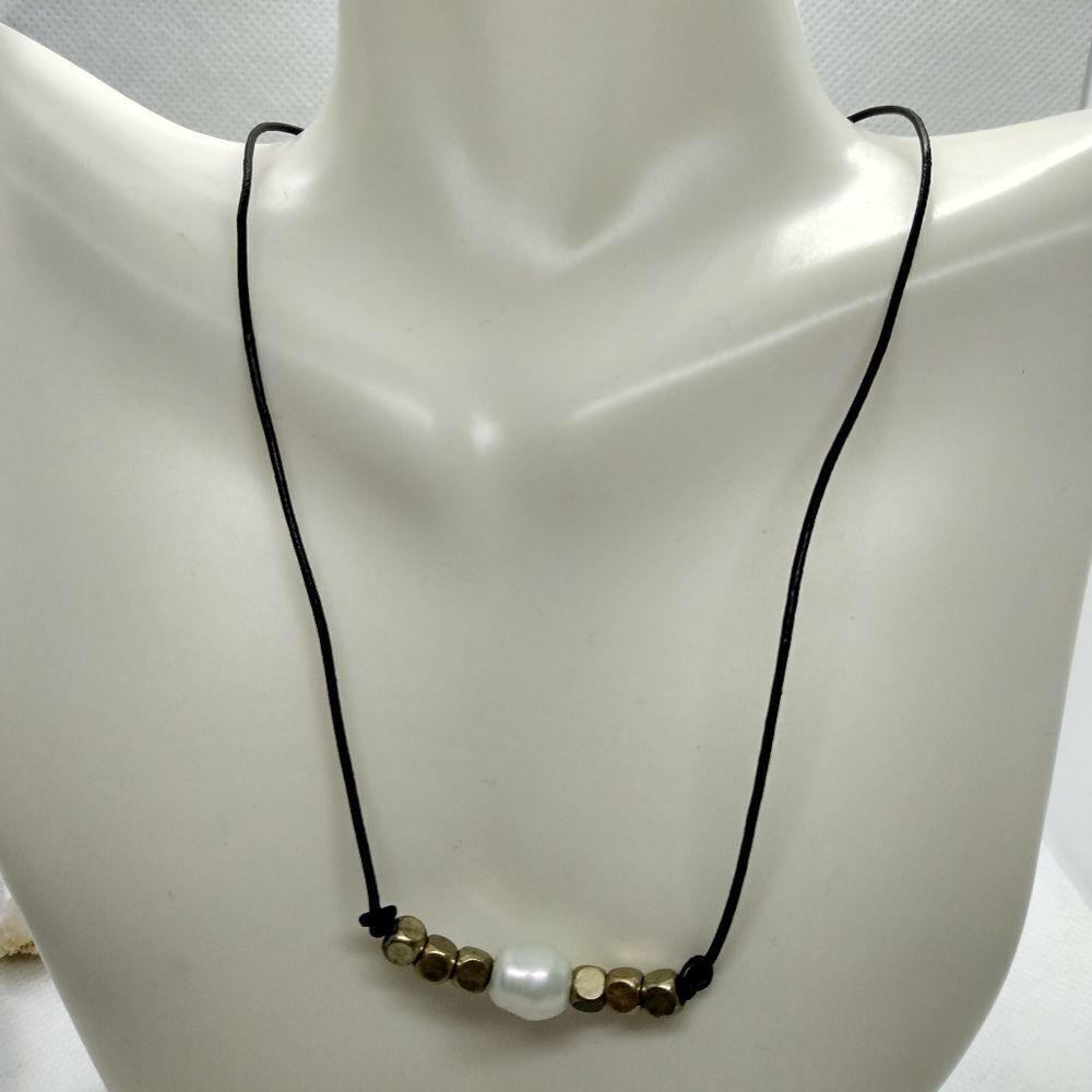 Canvas Simplistic jewelry single pearl necklace for‎ women or unisex